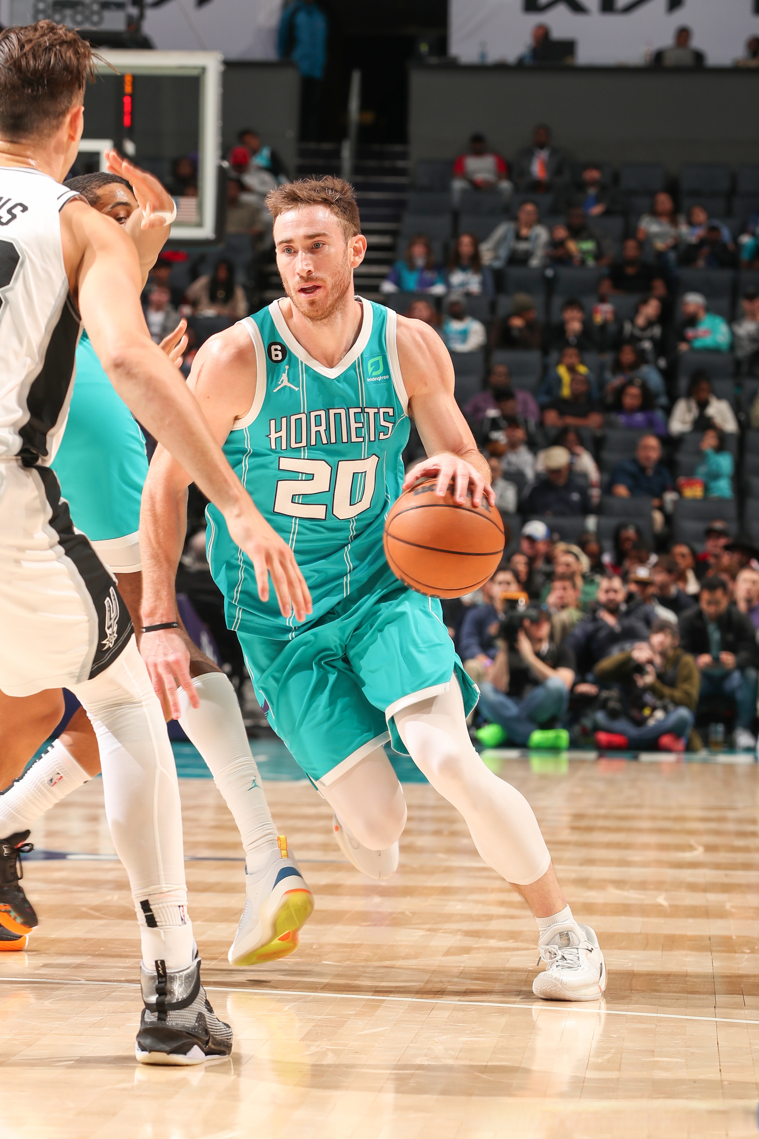 多米入口 -关于刚刚！夏洛特黄蜂今晚远射贴柱萨克拉门托国王防线松动备战足总杯，杜兰特与80激战加拿大队分钟的信息