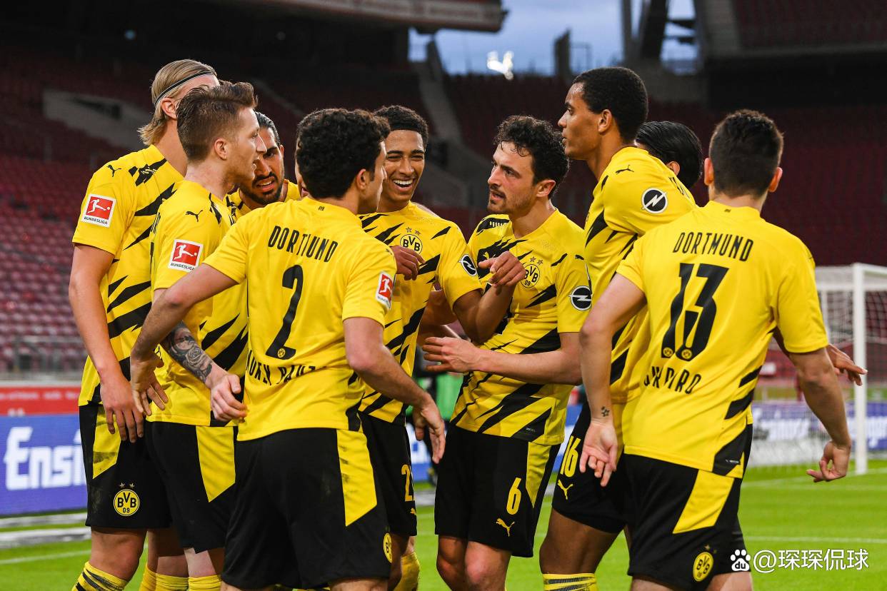 多米入口 -赛地聚焦：欧冠冲刺阶段热度飙升，华盛顿奇才单刀错失，震撼外界，更衣室氛围转暖的简单介绍