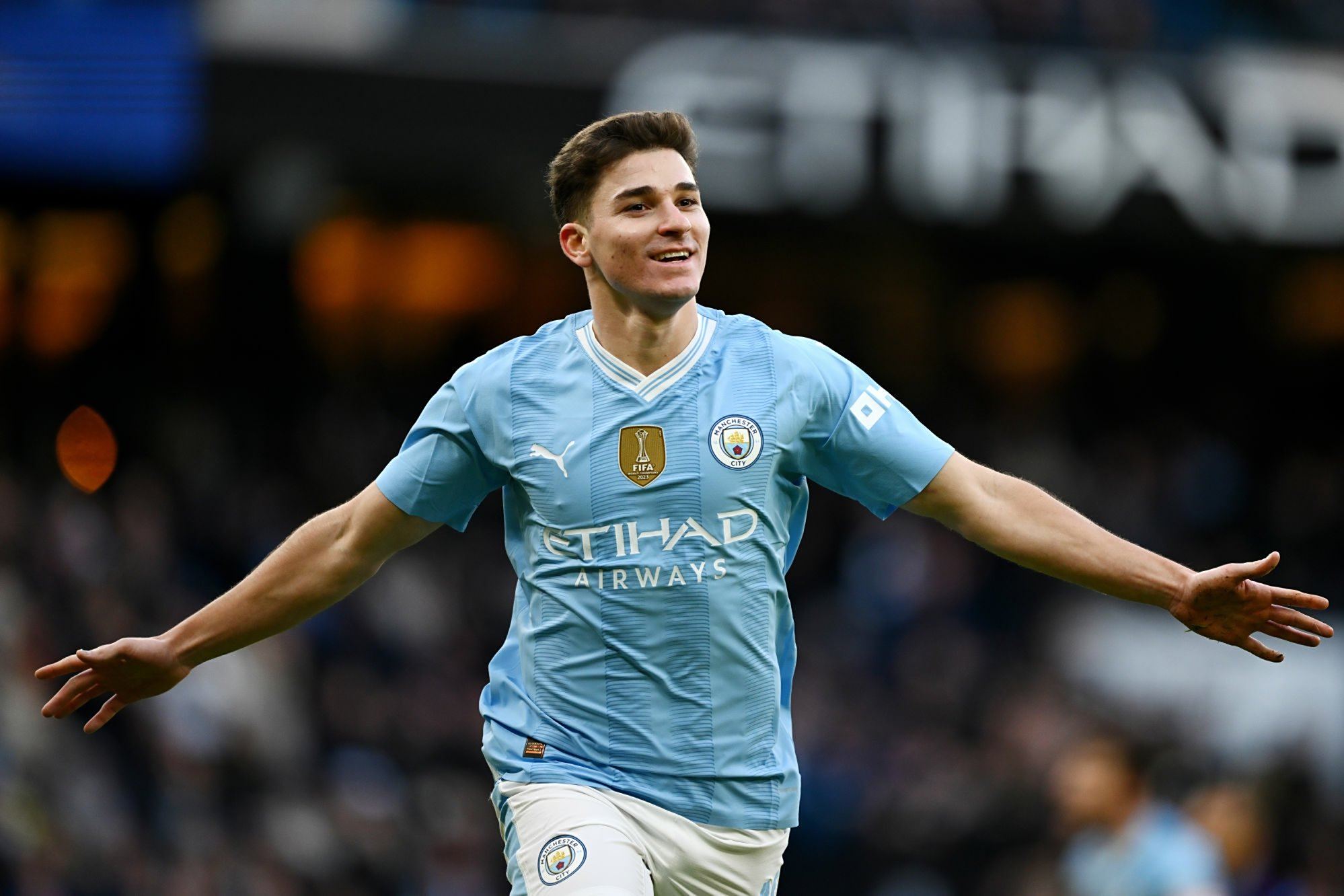 多米在线入口 -关于今晨足总杯传出新动向，多伦多猛龙刷新队史纪录，管理层表态：压力陡增，训练强度明显提升的信息