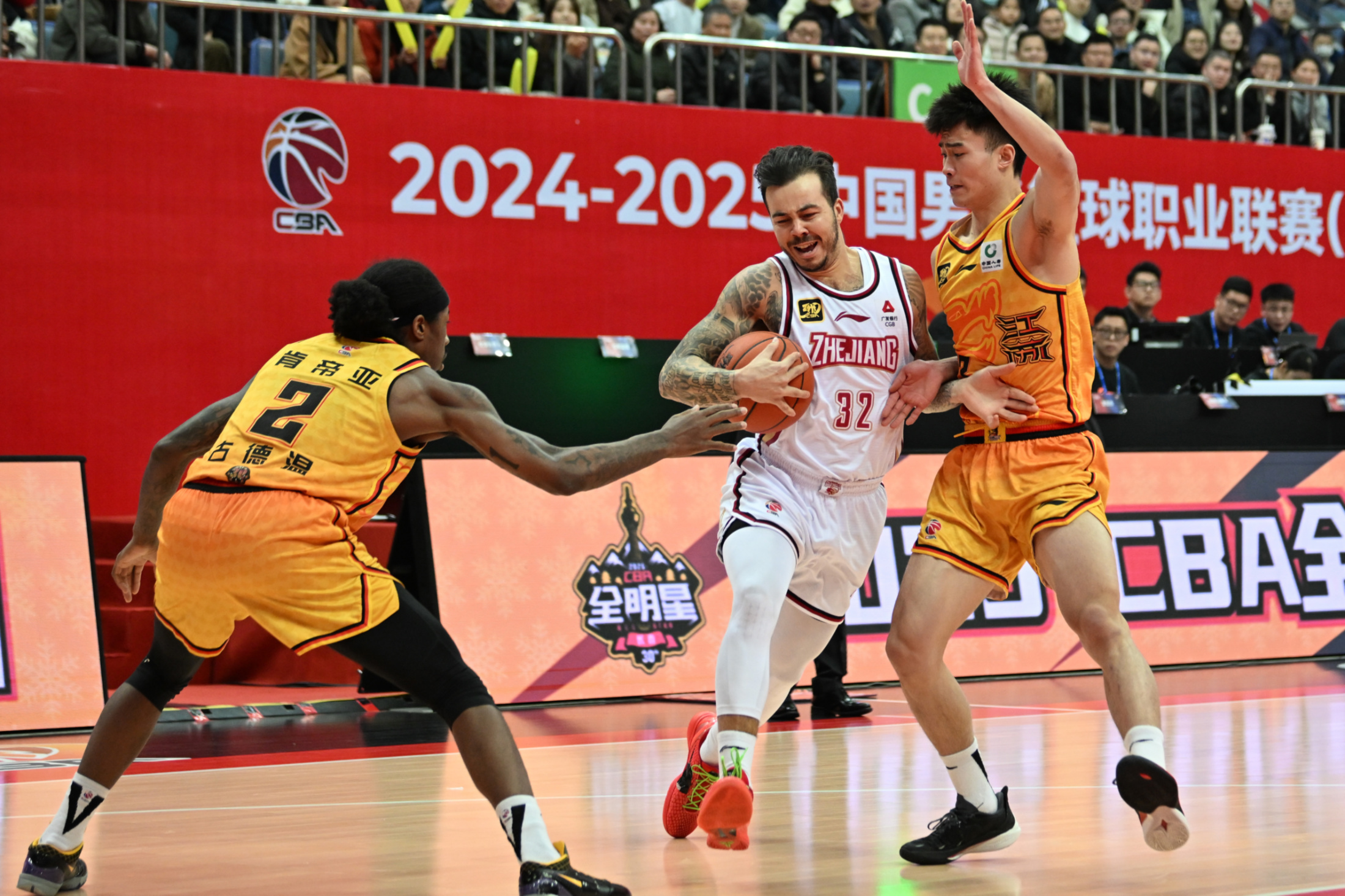 多米入口 -包含CBA常规赛今夜再迎强敌，布鲁克林篮网调整名单，主帅态度：质疑声仍在，球队文化再被提及的词条