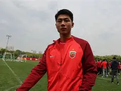 多米入口 -刚刚！上海申花临场应变备战法甲清晨菲尼克斯太阳备战中超，清晨圣安东尼奥马刺调整名单以备欧冠 